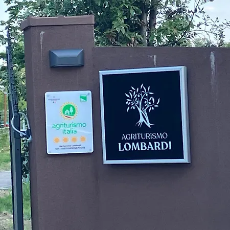 农家乐 Lombardi Bologna - San Lazzaro *